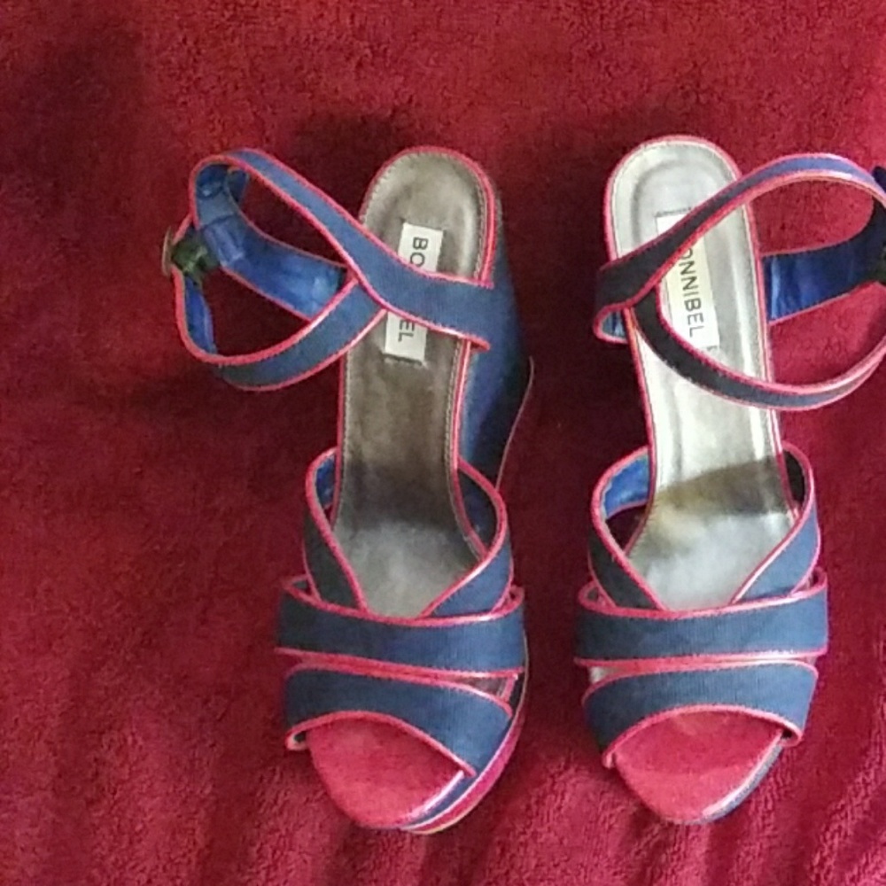 bonnibel wedge sandal blue and red